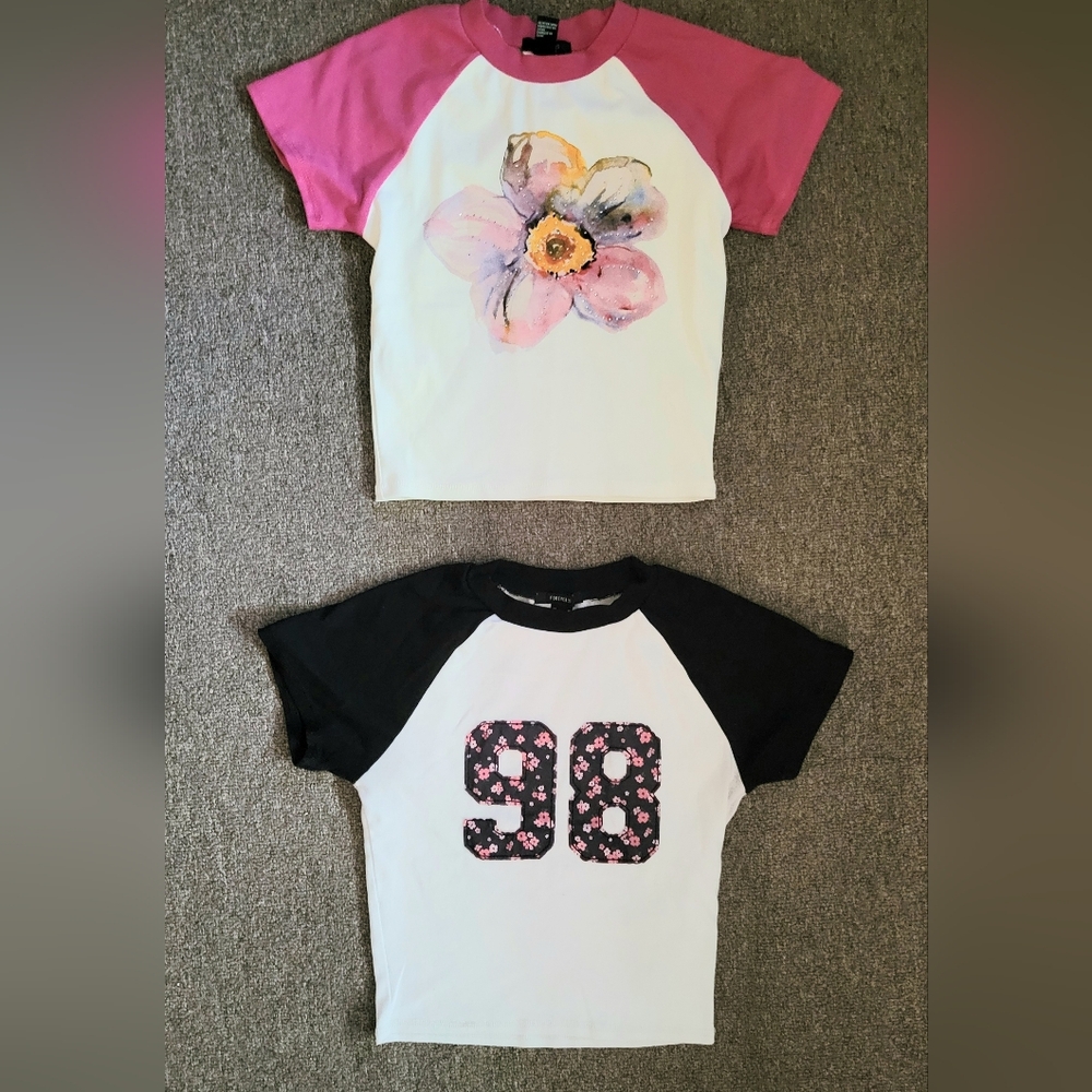 Women's Size M Bundle of 2 Forever 21 Cute Varsity Decor Crop tops